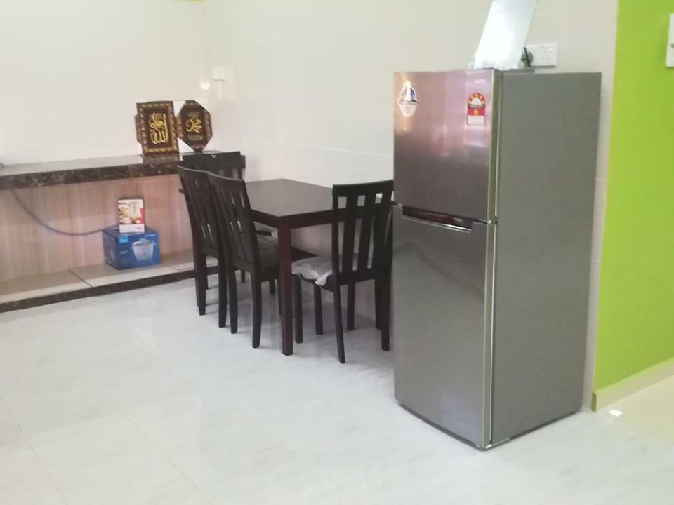Homestay Damai Yusmila Kuala Terengganu Exterior photo